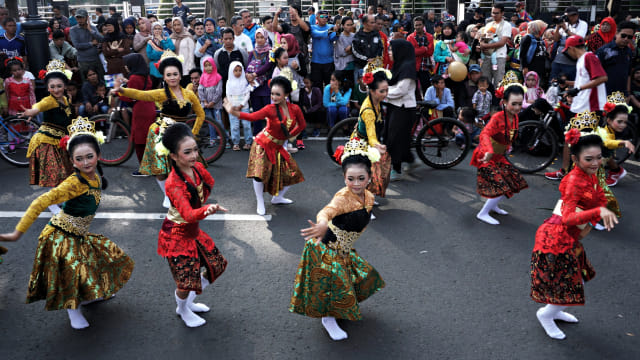 3000 penari peringati hari tari sedunia, Bandung, Jawa Barat