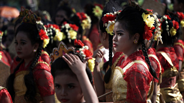 3000 penari peringati hari tari sedunia, Bandung, Jawa Barat