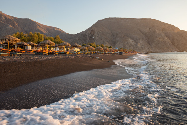Pantai Perissa Foto: Shutter Stock