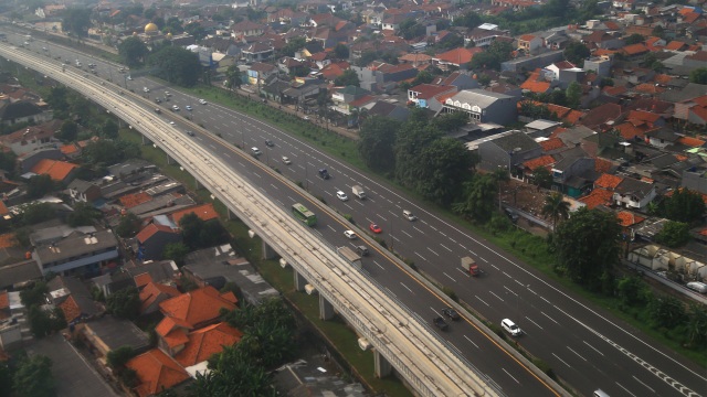 Jalan Tol JORR. Foto: Aditia Noviansyah/kumparan