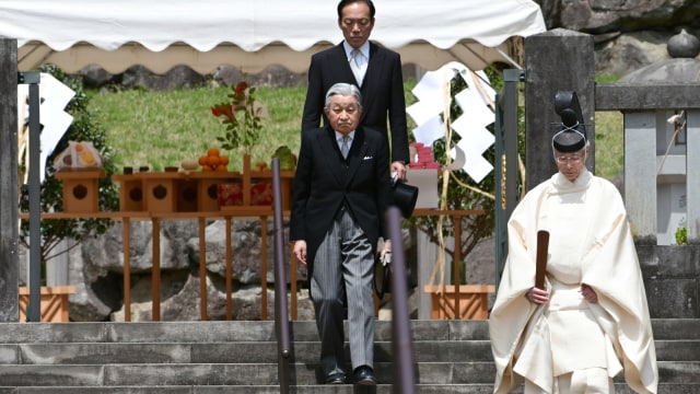Hari pengunduran diri Kaisar Jepang, Akihito