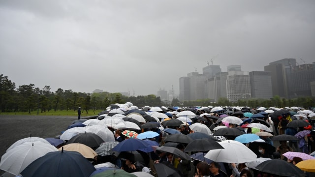 Hari pengunduran diri Kaisar Jepang, Akihito