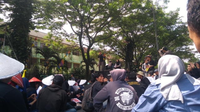 Suasana peringatan Hari Buruh di Kota Malang, rabu (1/5).(foto: Gigih Mazda/Tugu Malang).