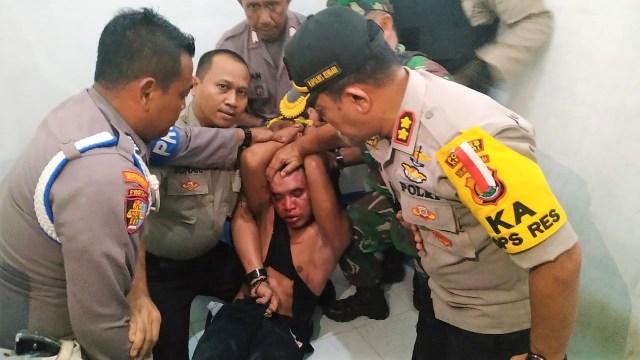 Adrianus Pattian, eks Anggota TNI yang ditangkap tim gabungan TNI-Polri, Rabu (01/04). Foto: Dok. kendarinesiaid