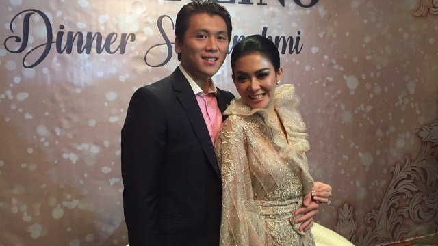 Reino Barrack dan Syahrini. Foto: Giovanni/kumparan