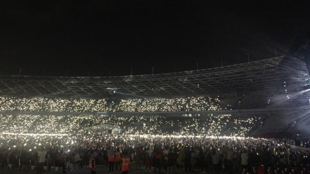 One OK Rock di konser Ed Sheeran, Jumat