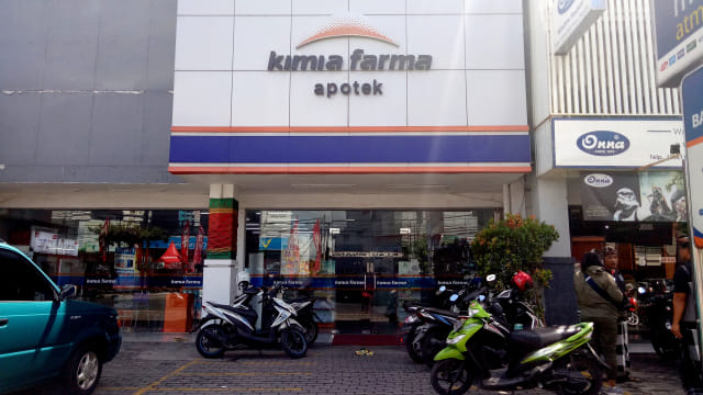 Apotek Kimia Farma di Jalan Teuku Umar, Denpasar Barat, Denpasar, Bali. Foto: Denita BR Matondang/kumparan