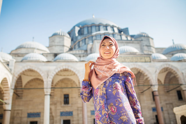 Ilustrasi Perempuan Traveling Foto: Shutter Stock