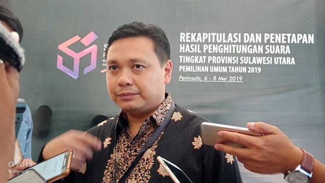 Ketua KPU Provinsi Sulawesi Utara, Ardiles Mewoh