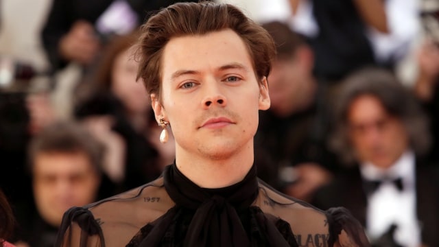 Harry Styles di acara Met Gala 2019 di New York, Amerika Serikat. Foto: REUTERS/Andrew Kelly