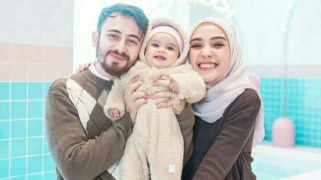 Potret keluarga Irvan Farhad. Foto: (Instagram/shireenamirahafa)