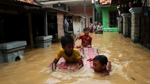 KONTEN SPESIAL BANJIR JAKARTA, banjir di kawasan Cililitan Kecil