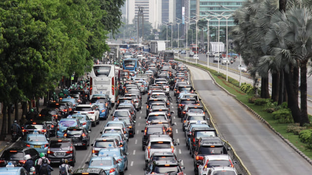 Kemacetan di sepanjang Jalan Sudirman hingga Thamrin. Foto: Helmi Afandi Abdullah/kumparan