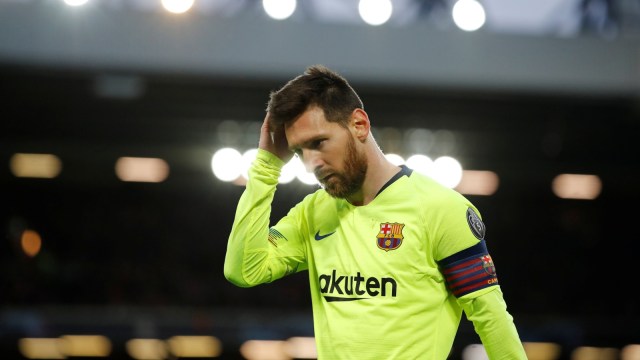 Messi tak bisa selamatkan Barcelona. Foto: Reuters/Phil Noble