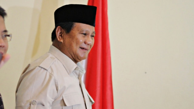 Prabowo Subianto bergegas meninggalkan DPP PKS. Foto: Faisal Rahman