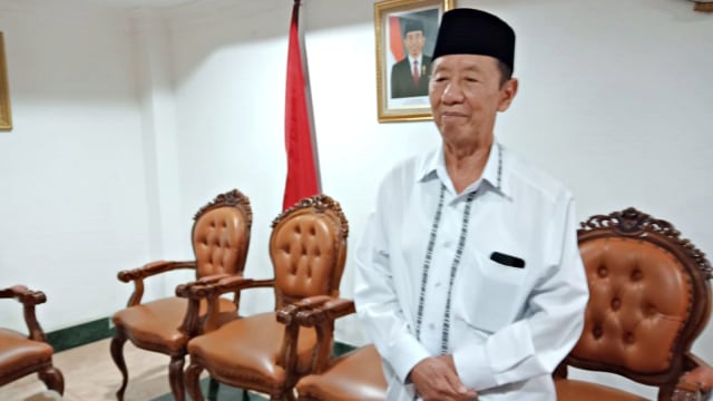 Ketua MUI Jateng, KH Ahmad Daroji di Masjid Agung Jawa Tengah (MAJT) Semarang. Foto: Afiati Tsalitsati/kumparan