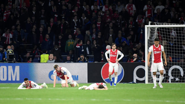 Tak ada final Liga Champions 2018/19 untuk Ajax. Foto: REUTERS/Piroschka Van De Wouw
