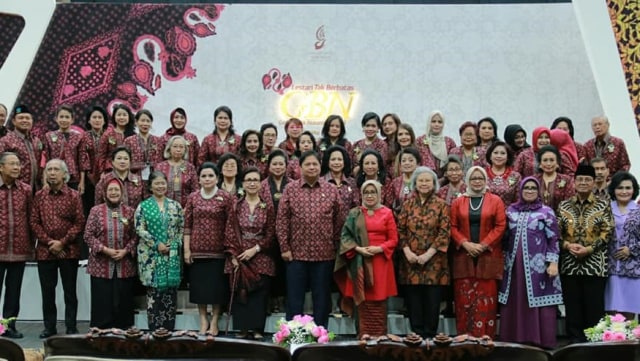 Jadi Ikon Gelar Batik Nusantara 2019 Lihat Keelokan Batik 