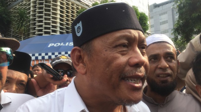 Eggi Sudjana Kritik Jokowi: Mendikbud Pengusaha, Tak Paham Hidup Susah (1212012)