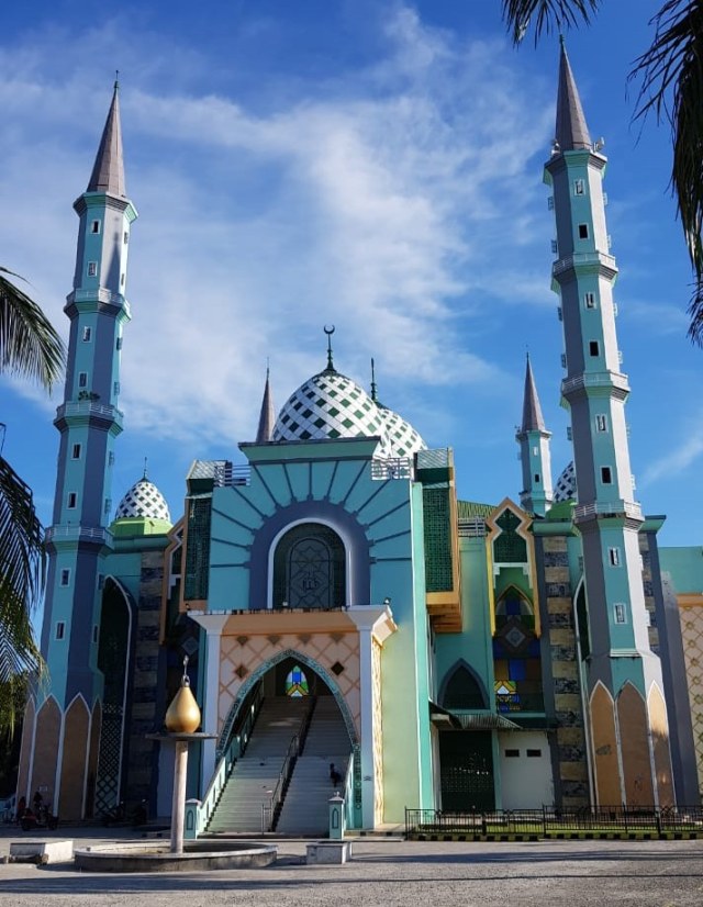 Masjid Agung Suada, Ikon Religi Kota Mamuju | kumparan.com