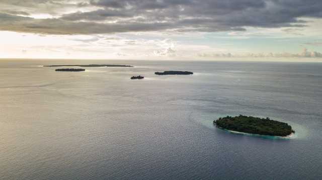 Pulau-pulau kecil di Kawasan Pariwisata Pulau Tujuh, Negeri Pasanea. Dok Abani