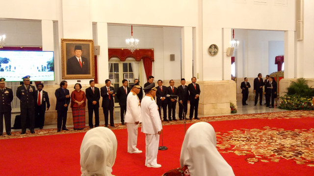 Jokowi Lantik Abdul Gani-Al Yasin Menjadi Gubernur-Wagub Maluku Utara. Foto: Kevin Kurnianto/kumparan