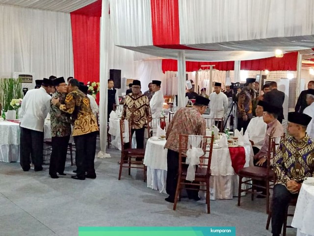 Suasana acara buka bersama pimpinan MPR yang dihadiri oleh Presiden Joko Widodo. Foto: Kevin S Kurnianto/kumparan