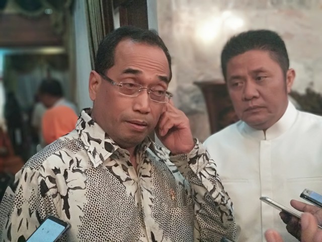 Menhub RI, Budi Karya bersama Gubernur Sumsel, Herman Deru di Palembang (urban Id)
