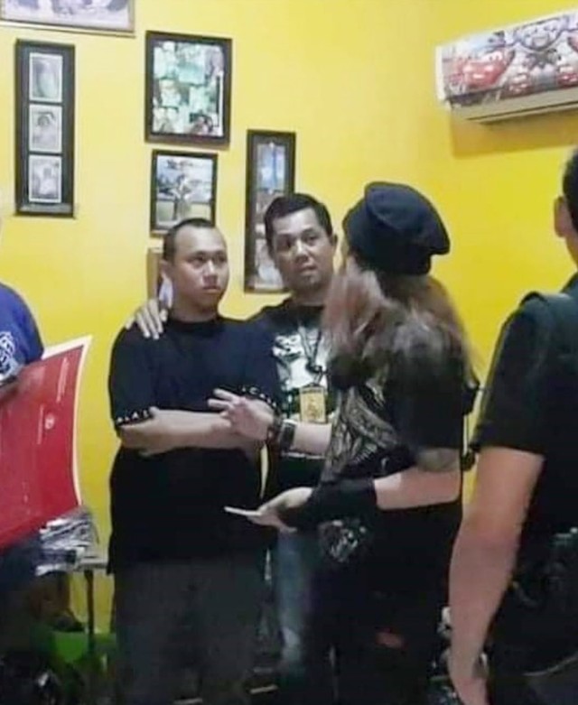 Suasana penangkapan pelaku yang ancam memenggal Presiden Jokowi (NOT COVER)