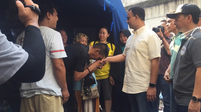 Anies Baswedan, Kebakaran di Kampung Bandan