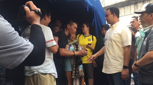 Anies Tinjau Langsung Lokasi Kebakaran di Kampung Bandan, Jakut (279624)