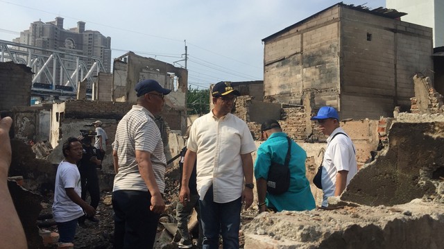 Anies Baswedan, Kebakaran di Kampung Bandan