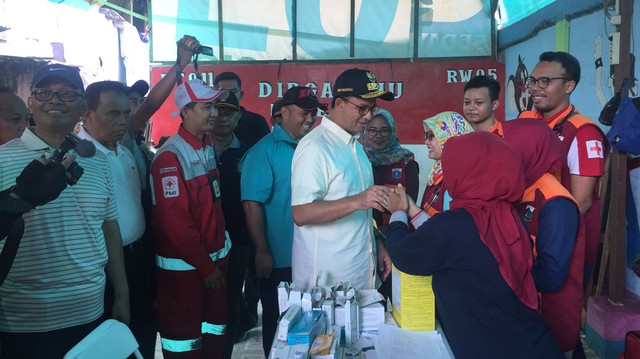 Anies Tinjau Langsung Lokasi Kebakaran di Kampung Bandan, Jakut (279625)