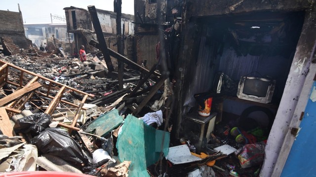 Pasca kebakaran permukiman di Kampung Bandan