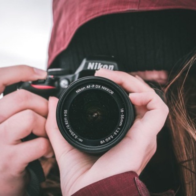 Cerpen Firasat Seorang Fotografer 2 Kumparan Com