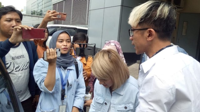 Aming dan Evelyn Balikan (31068)