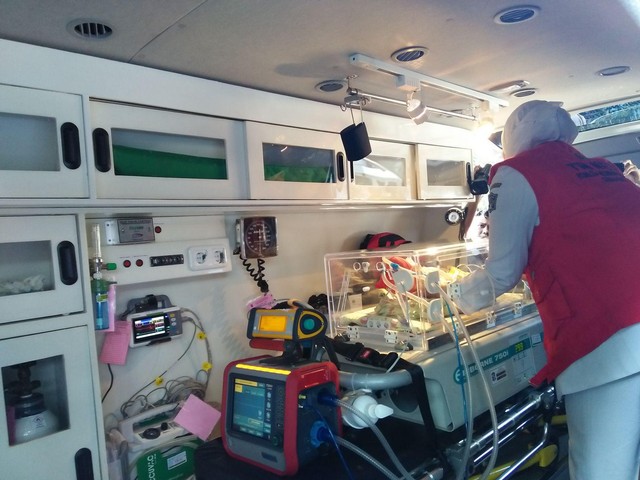 Suasana di dalam Ambulans NETSS. Foto : Amanah Nur Asiah/Basra