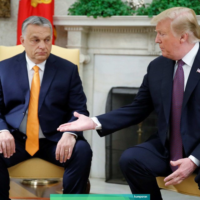 Presiden AS Donald Trump saat bertemu Presiden Hongaria Viktor Orban. Foto: REUTERS/Carlos Barria