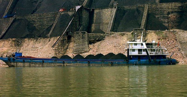 Ilustarsi kapal pengangkut batu bara. Sumber: wikimedia