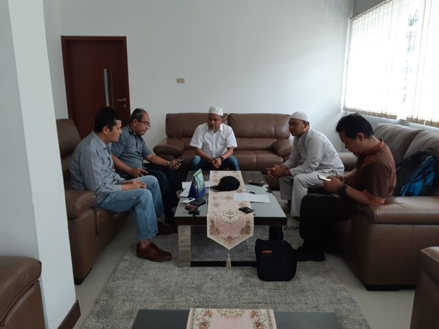 Kadin Peduli Lampung tengah menggelar rapat untuk merencanakan baksos dan pembagian takjil, Selasa (14/5) | Foto : Obbie Fernando/Lampung Geh