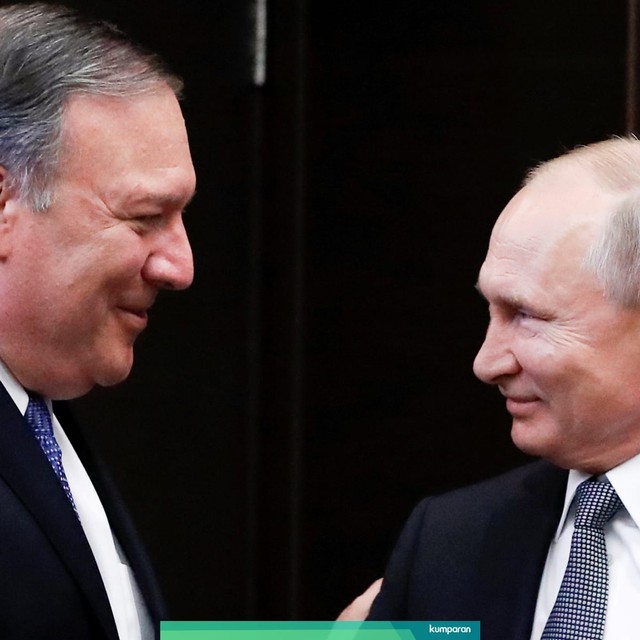 Pertemuan Kementerian Luar Negeri AS, Mike Pompeo, dan Presiden Rusia, Vladimir Putin. Foto: Reuters