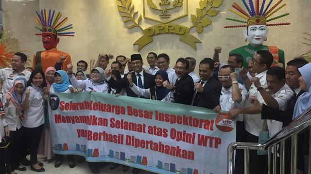 Gubernur Jakarta, Anies Baswedan di DPRD DKI setelah DKI meraih predikat opini Wajar Tanpa Pengecualian (WTP), Rabu (15/5). Foto: Moh Fajri/kumparan
