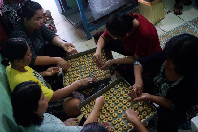 Industri kue kering Kwitang (NOT COVER)