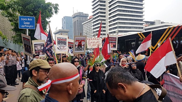 Hendropriyono: Ada Orang Ingin Tahta Ajak Rakyat Main Politik Jalanan (69653)