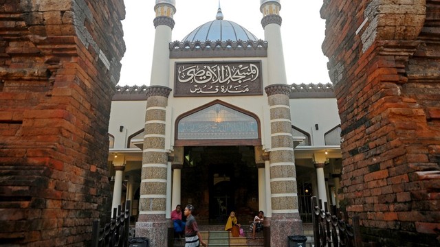 Masjid Tertua, Masjid Menara Kudus, Jawa Tengah