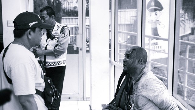 Mobil WNA, Kecelakaan, Jalan Jenderal Sudirman
