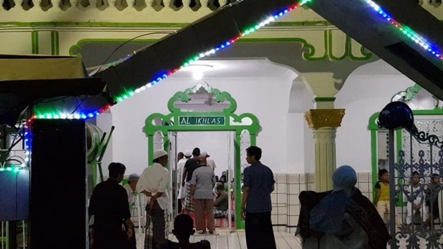 Masjid Al Ikhlas Manado