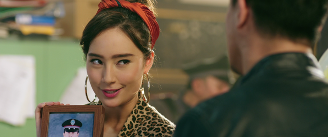 Tatjana Saphira di film 'Hit n Run'