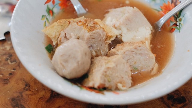 10 Rekomendasi Kuliner di Sekitar Stasiun MRT (102243)