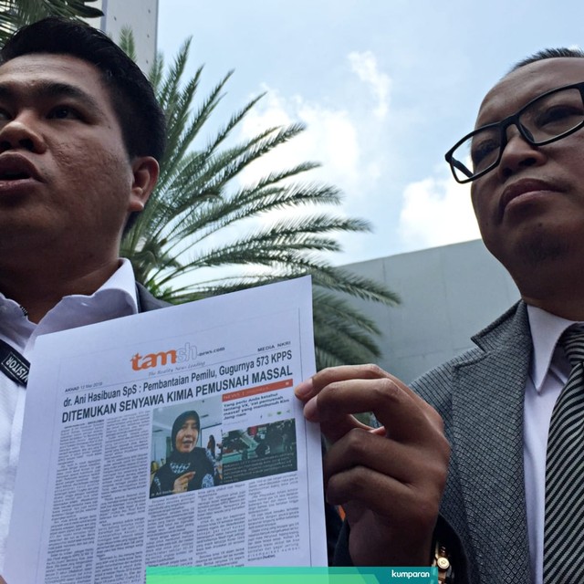 Kuasa Hukum Ani Hasibuan, Amin Fahrudin dan Slamet Hasan di Polda Metro Jaya, Jakarta Selatan. Foto: Fachrul Irwinsyah/kumparan